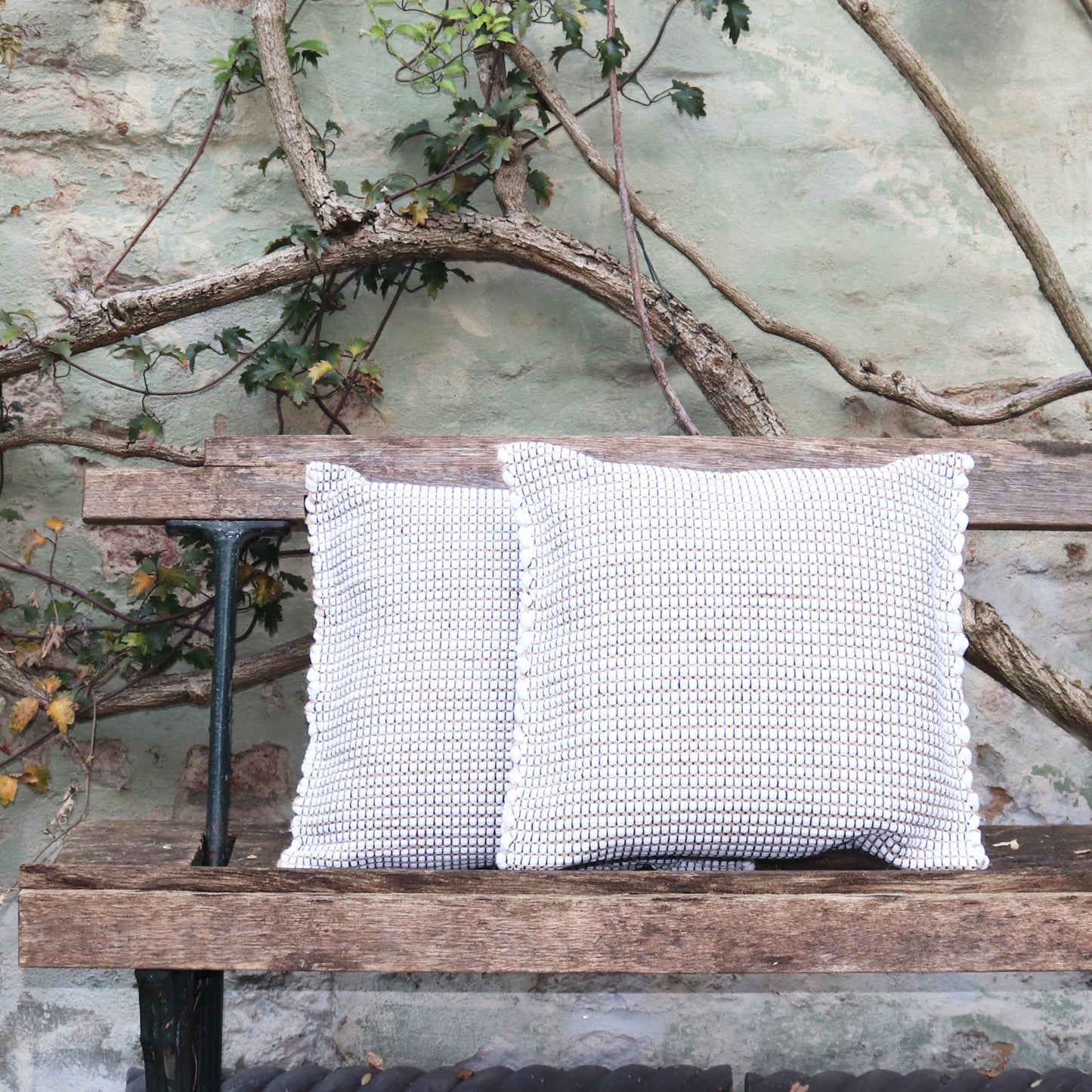 Oyama Cushion