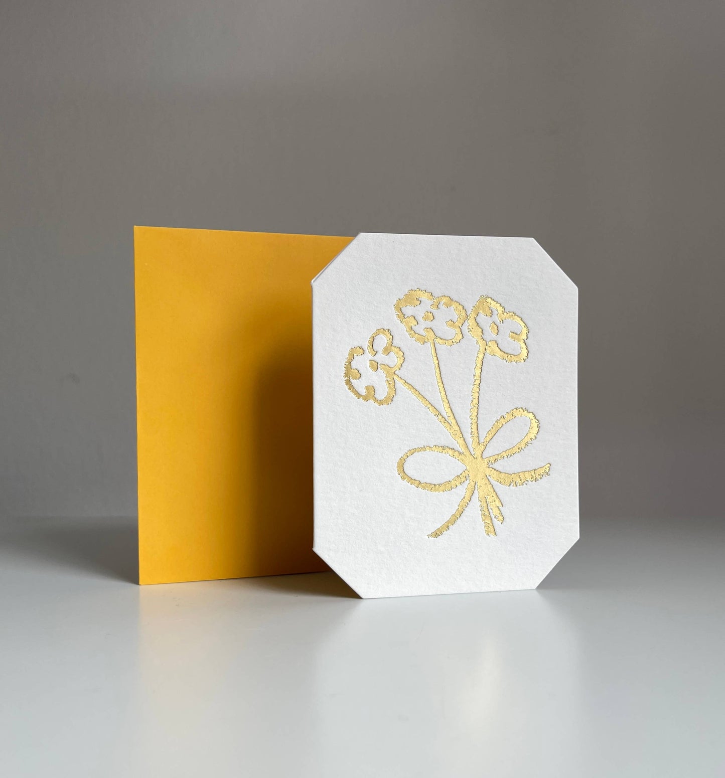 Flower Bouquet Gold Foil Card