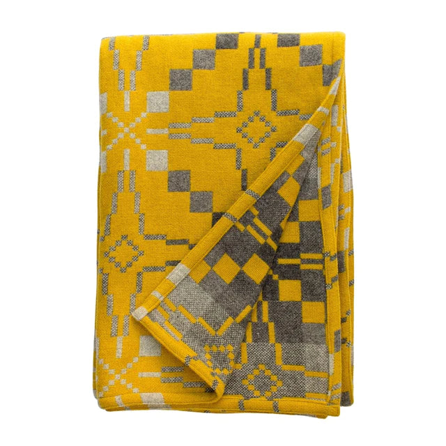 Melin Tregwynt Vintage Star Throw – Gorse warm and bright Wool Blanket