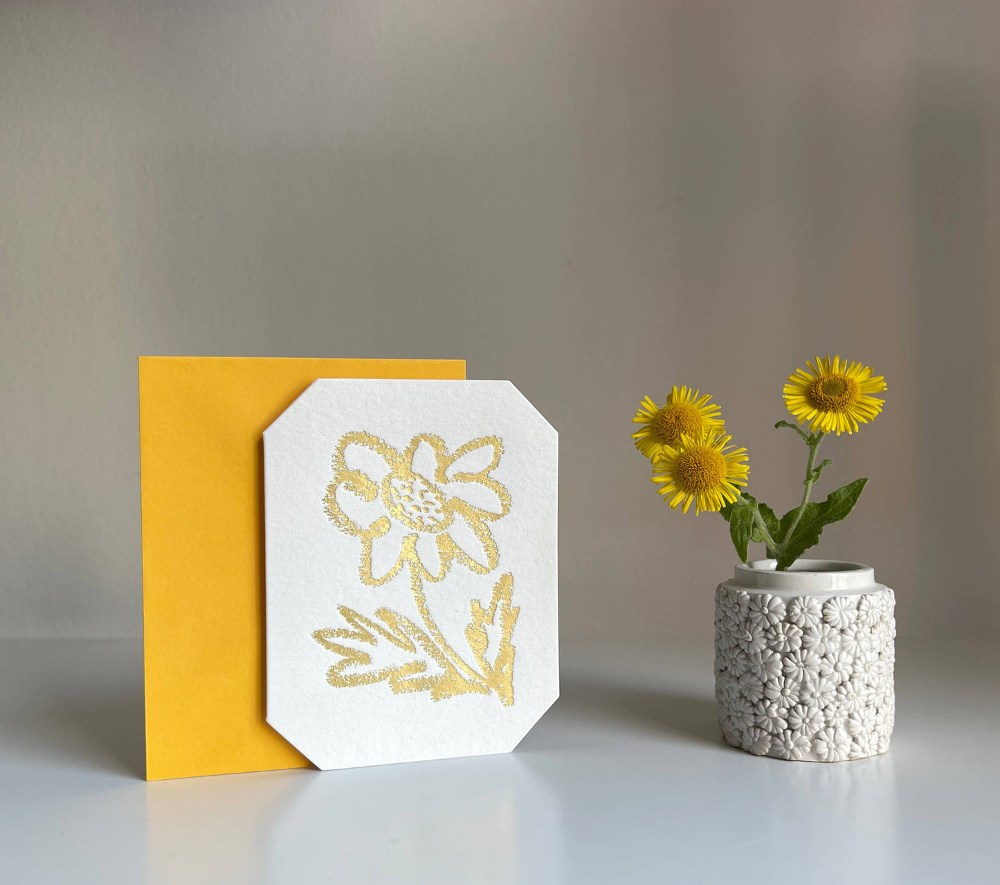 Gold Foil Daisy Card