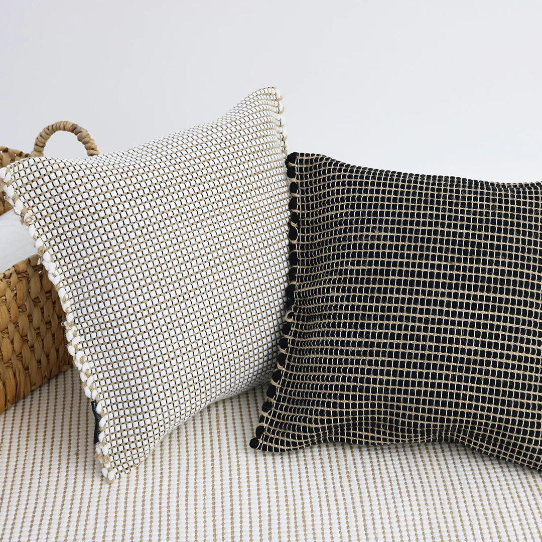 Oyama Cushion