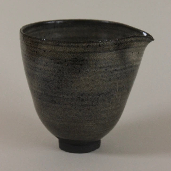 Black Rutile Pouring Bowl