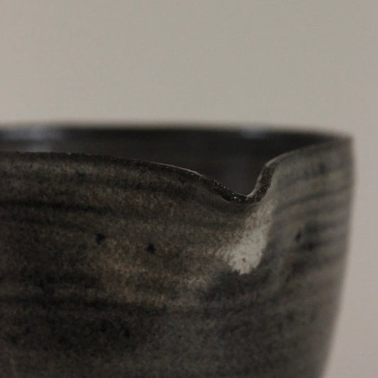 Black Rutile Pouring Bowl