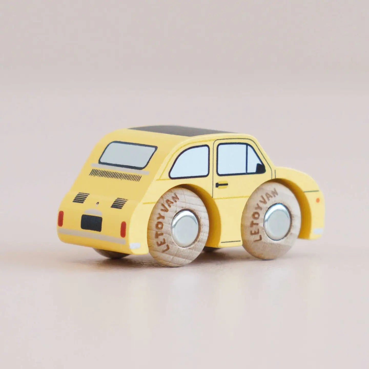 Fifi Car Toy