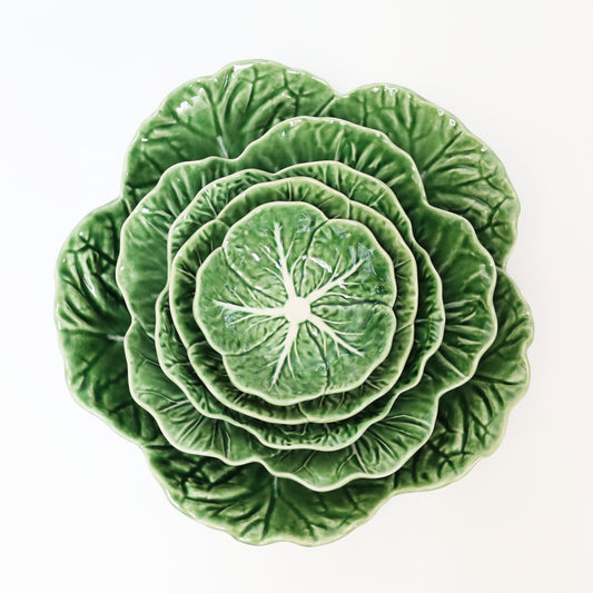 Stacked Bordallo Pinheiro cabbage bowls in green – ceramic serving bowls with leaf detail