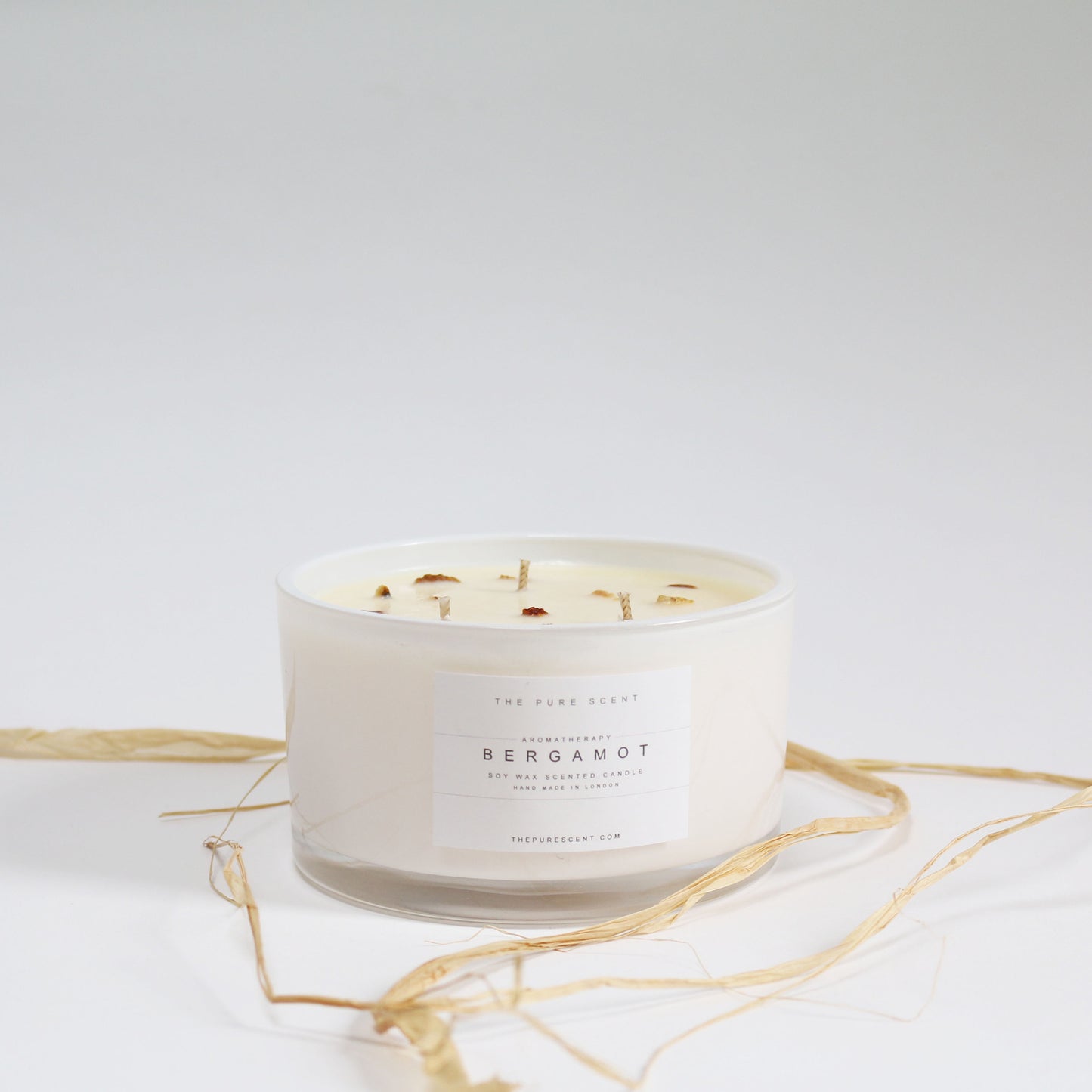 The Pure Scent Aromatherapy Bergamot – Uplifting and citrusy with a gentle floral note. Great for mindful routines and clean vibes.